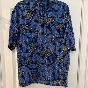 Men's Size Large Puritan Blue & White Floral Hawaiian Shirt SS Button GUC